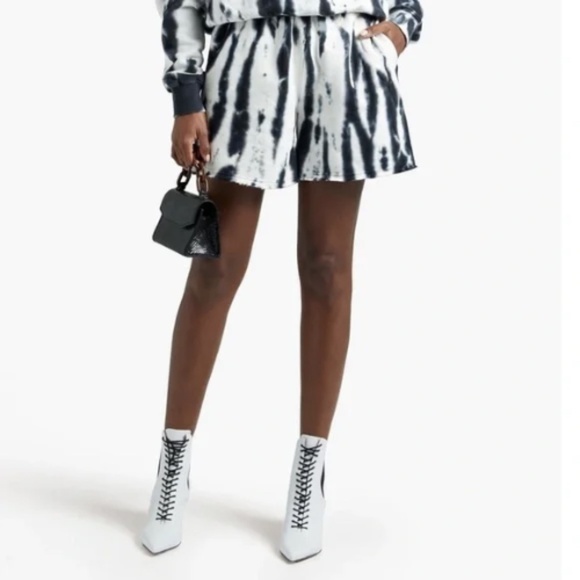 Good American Pants - NWT GOOD AMERICAN 100% Cotton Fleece Tie Dye Shorts Sz. 2 (M)